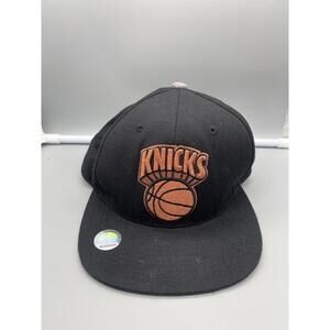 New York Knicks Mitchell & Ness Snapback Hat Size 7 1/4